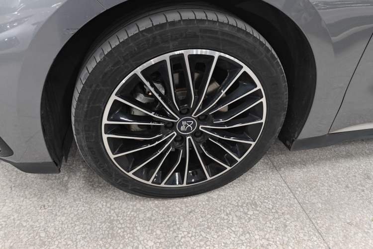 Used BYD Han 2023 EV Champion Edition 506KM Front-Wheel-Drive Premium Model
