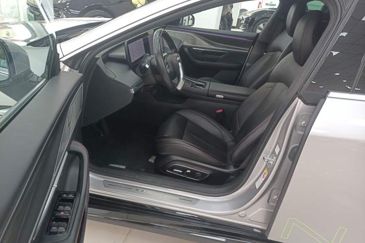 Used XPeng P7 2024 P7i 550 Max
