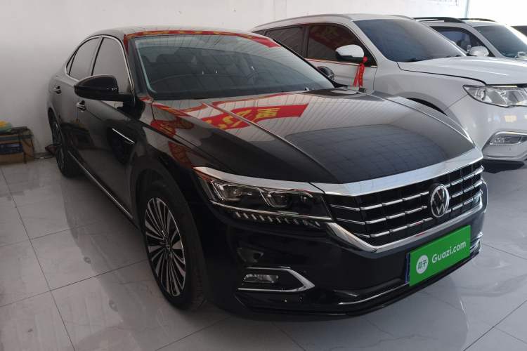 Used Volkswagen Passat 2020 Revised Version 330TSI Luxury Edition China VI Standard
