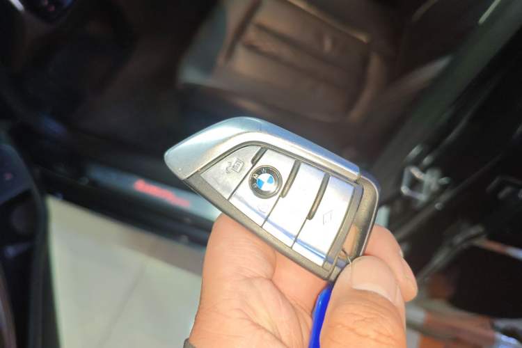 Used BMW 5 Series 2018 530Li Leading Edition Luxury Package
