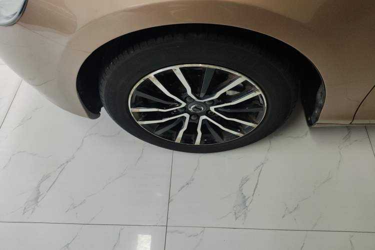 Used Volvo V40 2017 T3 Zhiyi Edition
