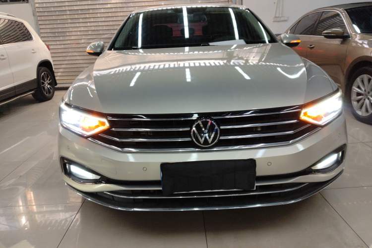 Used Volkswagen Magotan 2020 330TSI DSG Luxury Edition