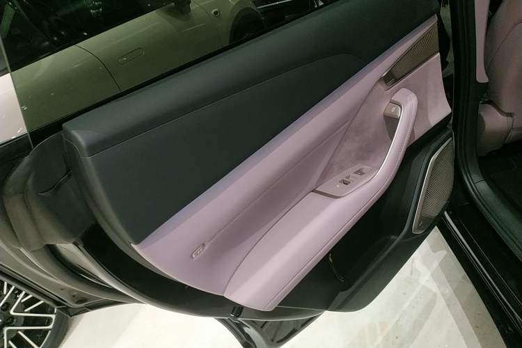 Used ONVO L60 2024 60 kWh All-Wheel Drive
