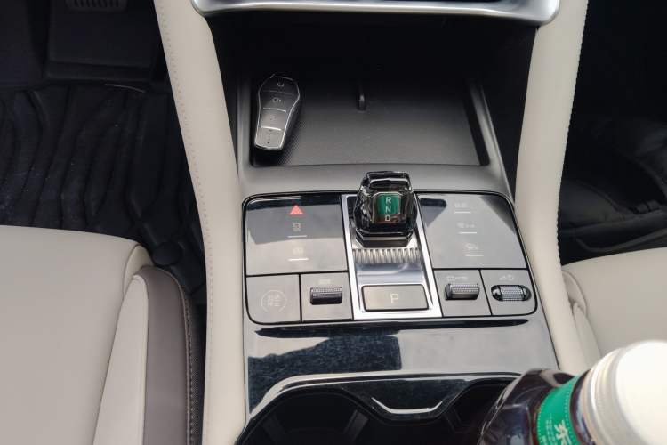 Used BYD Song PLUS New Energy 2025 EV 520km Luxury Version
