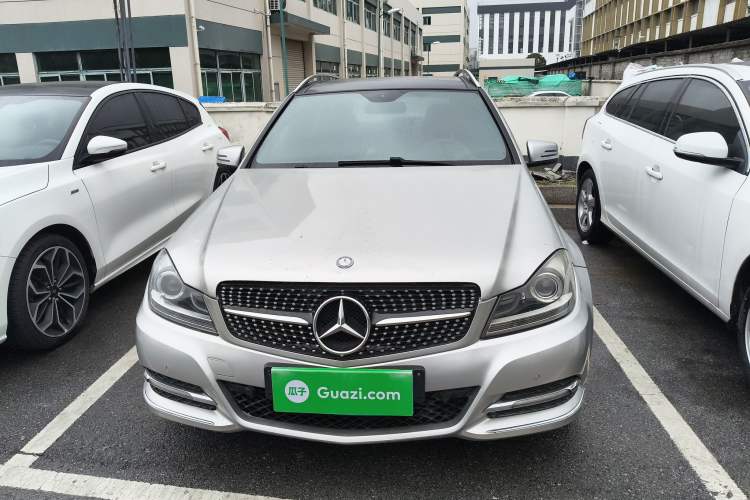 Used Mercedes-Benz C-Class (Import) 2011 C 200 Fashion Travel Edition