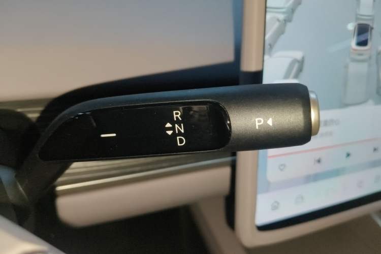 Used ONVO L60 2024 60 kWh Rear-Drive Version
