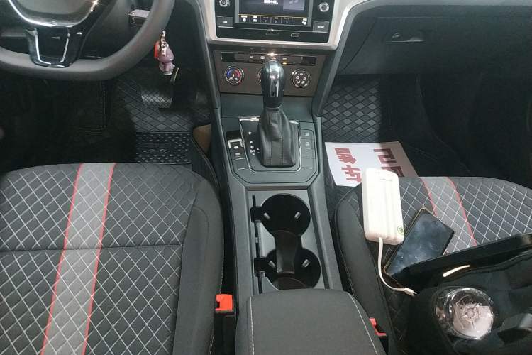 Used Volkswagen Lamando 2019 230TSI DSG Fashion Edition China VI
