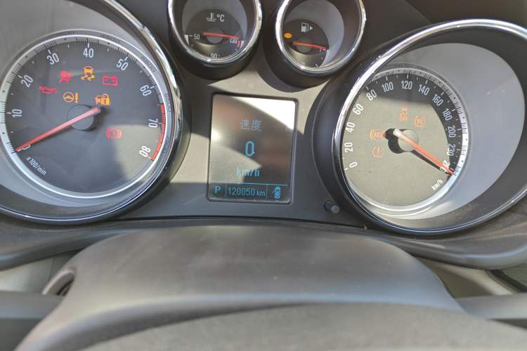 Used Buick Regal 2015 2.0L Leading Fashion Edition
