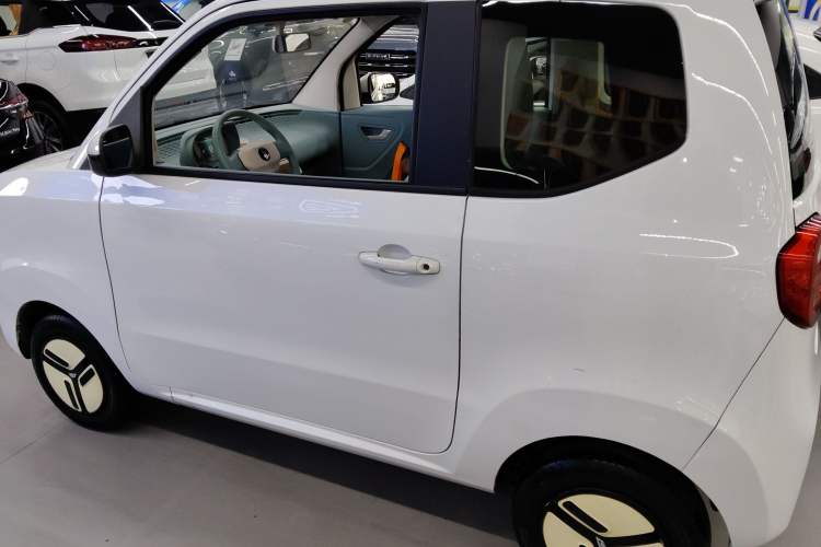 Used  uni 2022 Mildly Sweet Edition