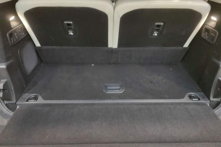 Used Lynk & Co 900 2025 2.0T Ultra