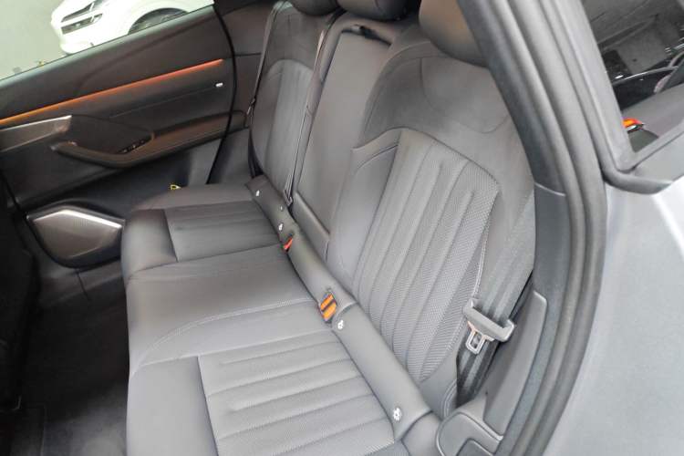 Used ONVO L60 2024 60 kWh Rear-Drive Version