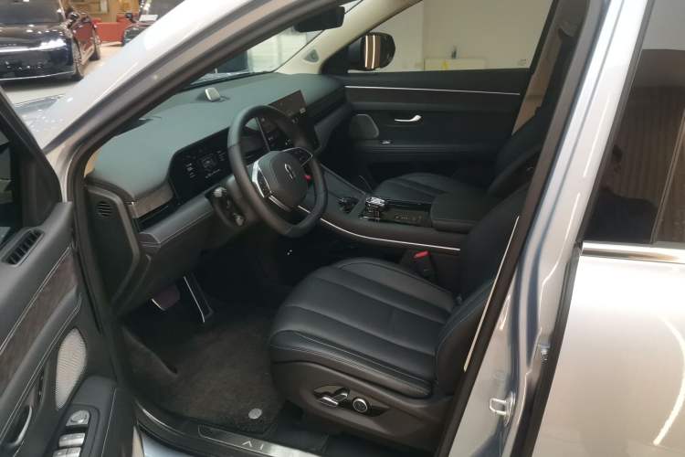 Used Hima AITO M7 2024 1.5T Intelligent Driving 4WD Max Edition 5 Seats
