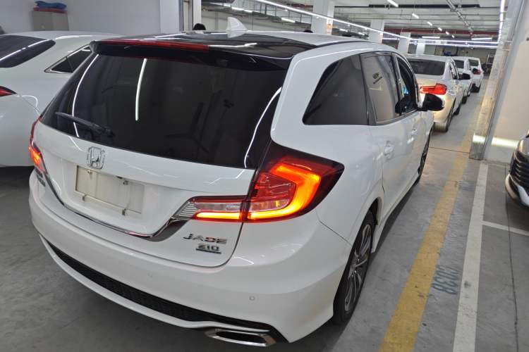 Used Honda Jade 2017 210TURBO CVT Fashion Edition 5-seater
