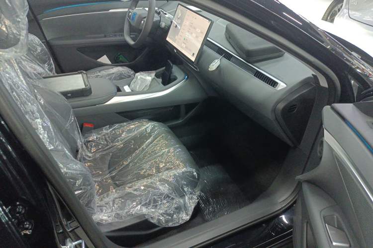 Used XPeng MONA M03 2025 620 Ultra-Long Range Plus
