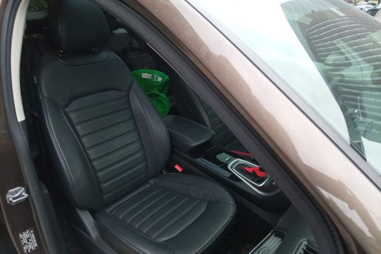 Used Ford Edge 2016 EcoBoost 245 Four-Wheel Drive Titanium Edition 7-Seater
