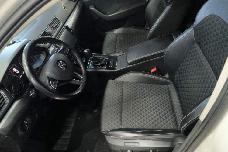 Used Skoda Superb 2016 TSI280 DSG Innovation Edition
