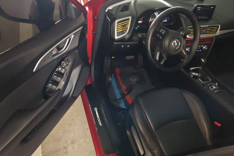 Used Mazda Mazda 3 Axela 2017 Sedan 1.5L Automatic Luxury Model Emission Standard China V