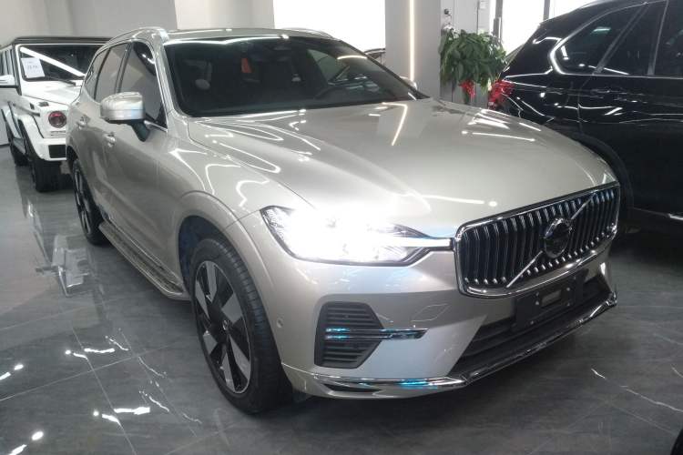 Used Volvo XC60 New Energy 2025 Plug-in Hybrid Long-Range All-Wheel Drive Smart & Luxurious Edition