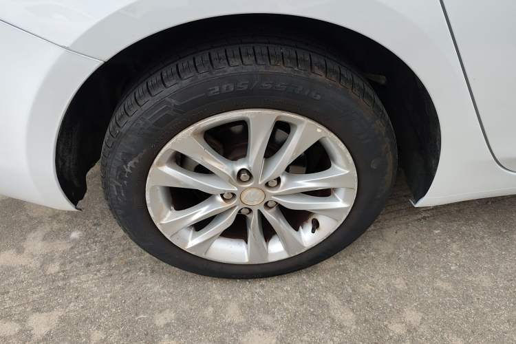 Used Buick Verano 2019 Sedan 20T Dual-Clutch Leading Model
