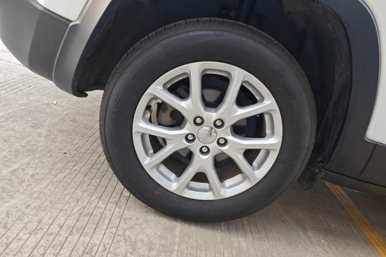 Used  Cherokee 2017 2.0L Superior Edition
