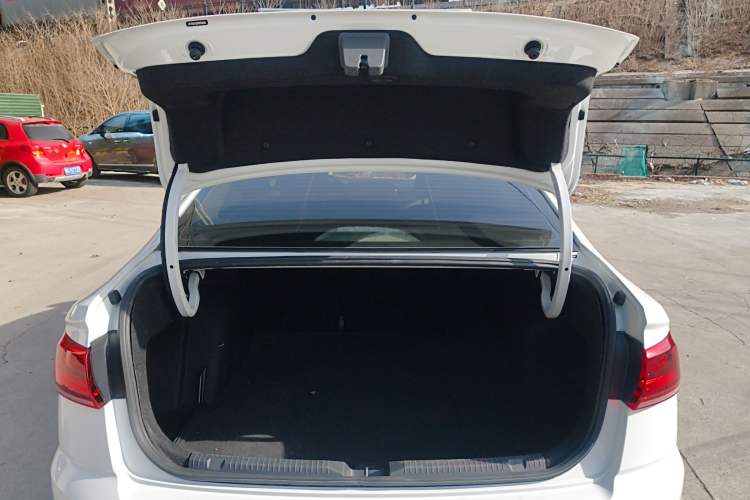 Used Volkswagen Bora 2023 200TSI DSG Comfort Edition
