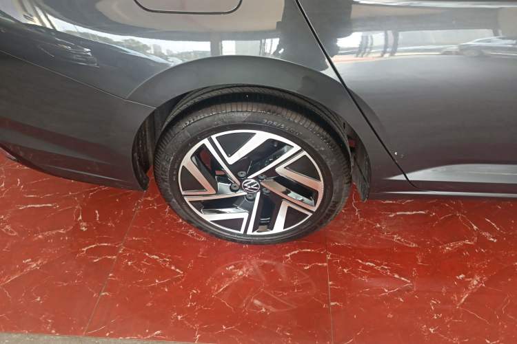 Used Volkswagen Sagitar 2023 200TSI DSG Excellence Edition
