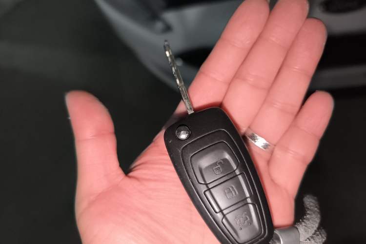 Used Ford Focus 2018 Hatchback Classic 1.6L Automatic Comfort Plus SmartDrive Edition
