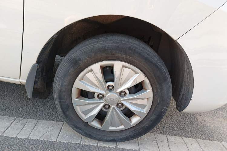 Used  M3 2018 1.6L Express Edition 7-Seater
