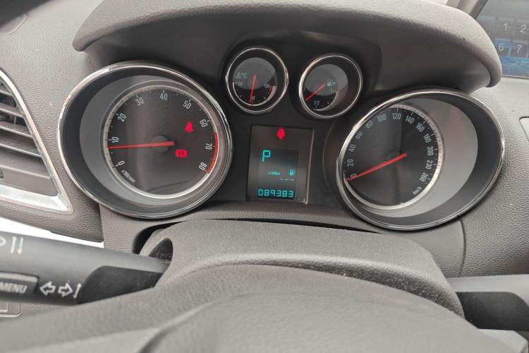 Used Buick Encore 2014 1.4T Automatic Two-Wheel Drive Urban Elite Model