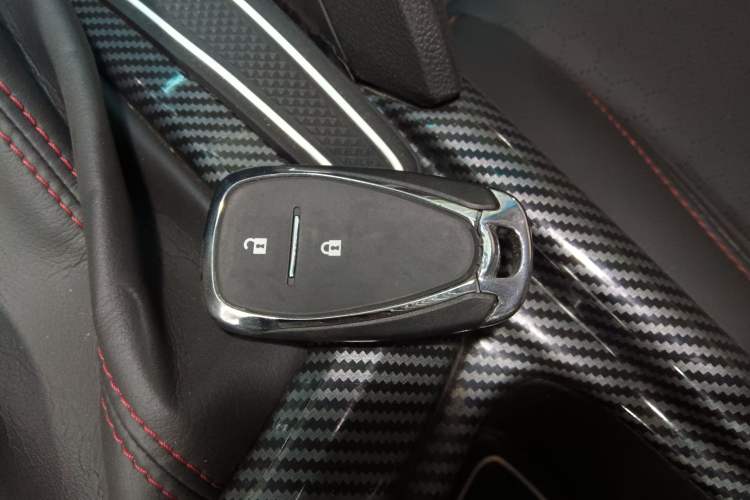 Used Chevrolet Orlando 2020 Light Hybrid Redline 530T Automatic Enjoyment Edition (5+2 Models)
