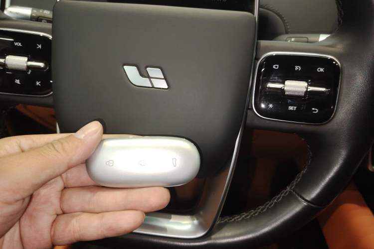 Used Li Auto L8 2023 Pro Model