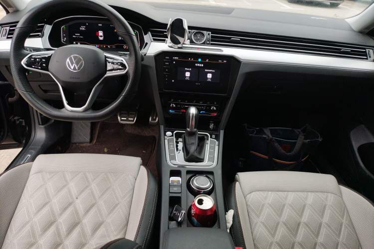 Used Volkswagen Magotan 2023 2 Million Units Commemorative Edition 330TSI DSG Luxury Version