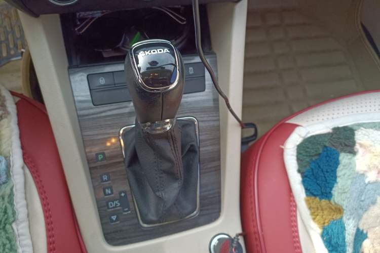 Used Skoda Octavia 2015 1.6L Automatic Yijun Edition