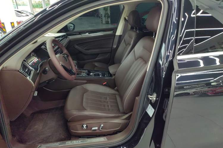 Used Volkswagen Phideon 2021 380TSI Luxury Edition
