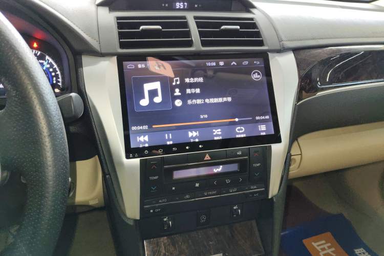 Used Toyota Camry 2016 2.0G 10th Anniversary Leading Edition
