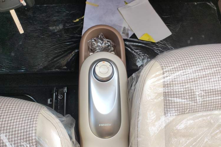 Used Wuling Hongguang MINIEV 2025 Four-Door Version Advanced Edition