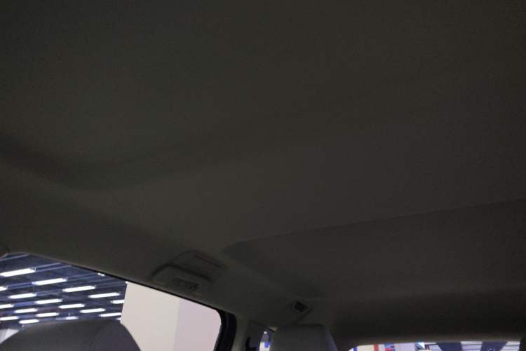 Used Buick GL8 2021 Land Cruiser Executive Class 652T Comfort Model
