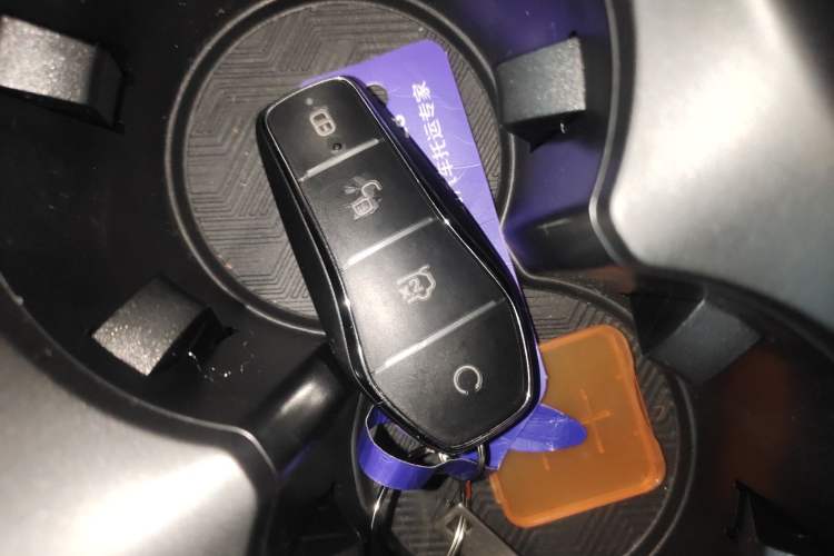 Used BYD Qin L 2025 DM-i Smart Drive 80KM Leading Model