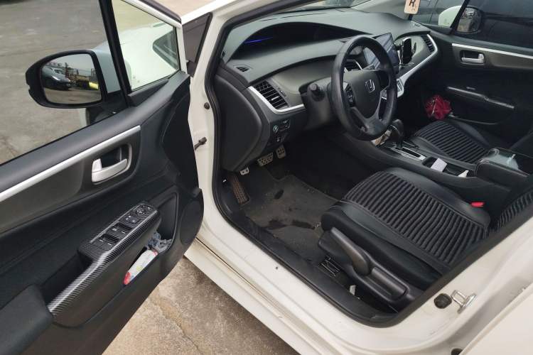 Used Honda Jade 2017 1.8L Automatic Classic Edition 5 seats