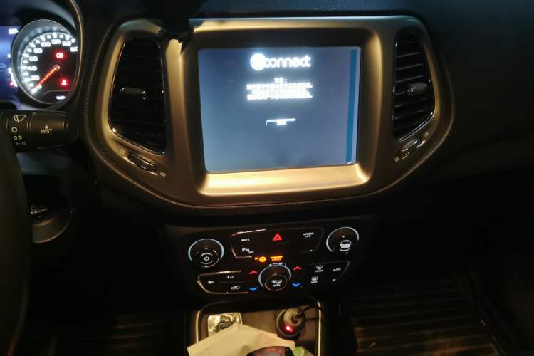 Used  Compass 2017 200T Automatic Family Edition