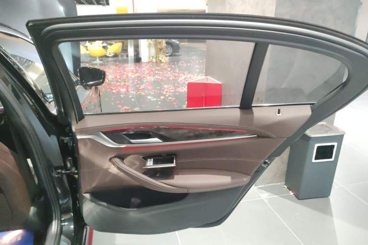 Used BMW 5 Series 2021 525Li M Sport Package
