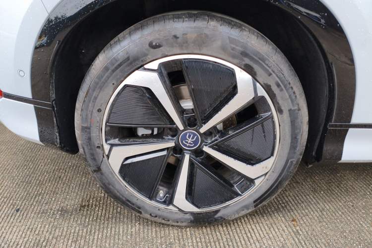 Used BYD Song L EV 2025 Intelligent Driving Version 662 km LiDAR Excellence Edition