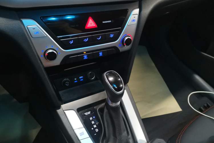 Used Hyundai Elantra 2016 1.6L Automatic ZhiXuan – Elite Version