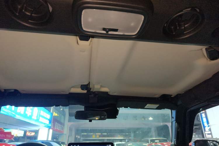 Used BAIC Off-Road BJ40 2021 2.0D Automatic Four-Wheel Drive Blade Hero Edition Adventurer Type