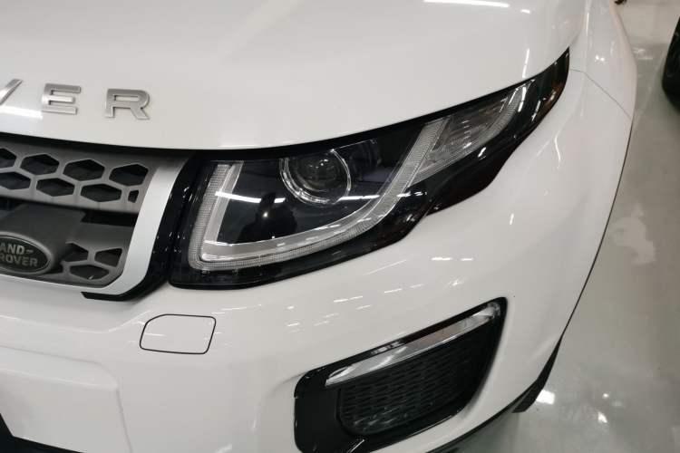 Used Land Rover Range Rover Evoque 2018 240 PS SE Smart Brilliance Edition