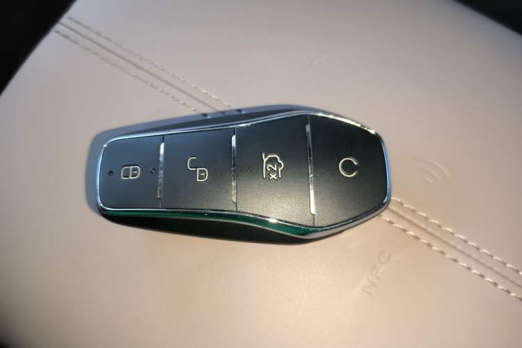 Used BYD Song Pro New Energy 2024 HONOR Edition DM-i 71KM Navigation Model