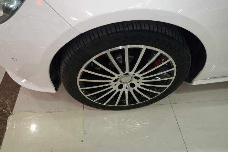 Used Mercedes-Benz E-Class 2015 Revised E 260 L
