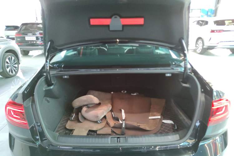 Used Volkswagen Magotan GTE Plug-in Hybrid 2022 GTE Luxury Model
