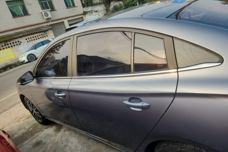 Used Roewe i5 2021 1.5L CVT Diamond Edition
