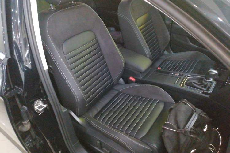 Used Volkswagen Magotan 2020 330TSI DSG Leading Model
